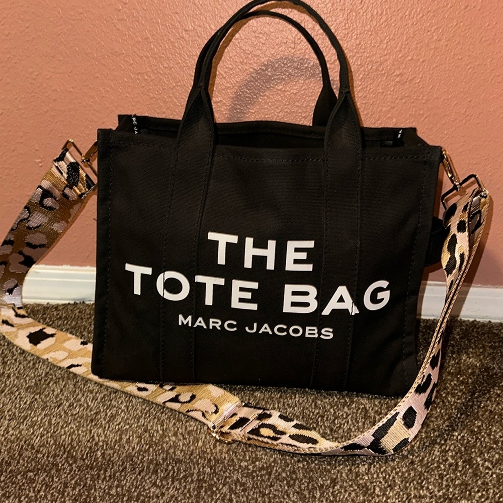 Marc Jacob’s the tote bag